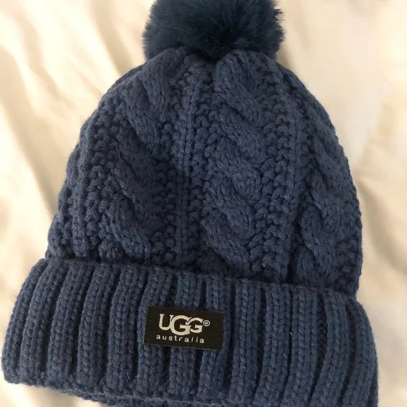 UGG Navy Blue Cable Knit Beanie and Scarf Set - Picture 3 of 6